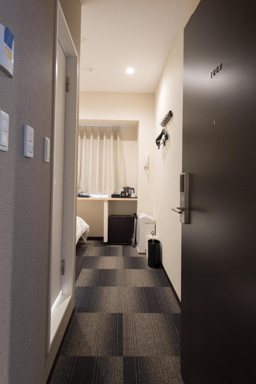 Toyotomi Inn 難波高津 Osaka Exterior photo