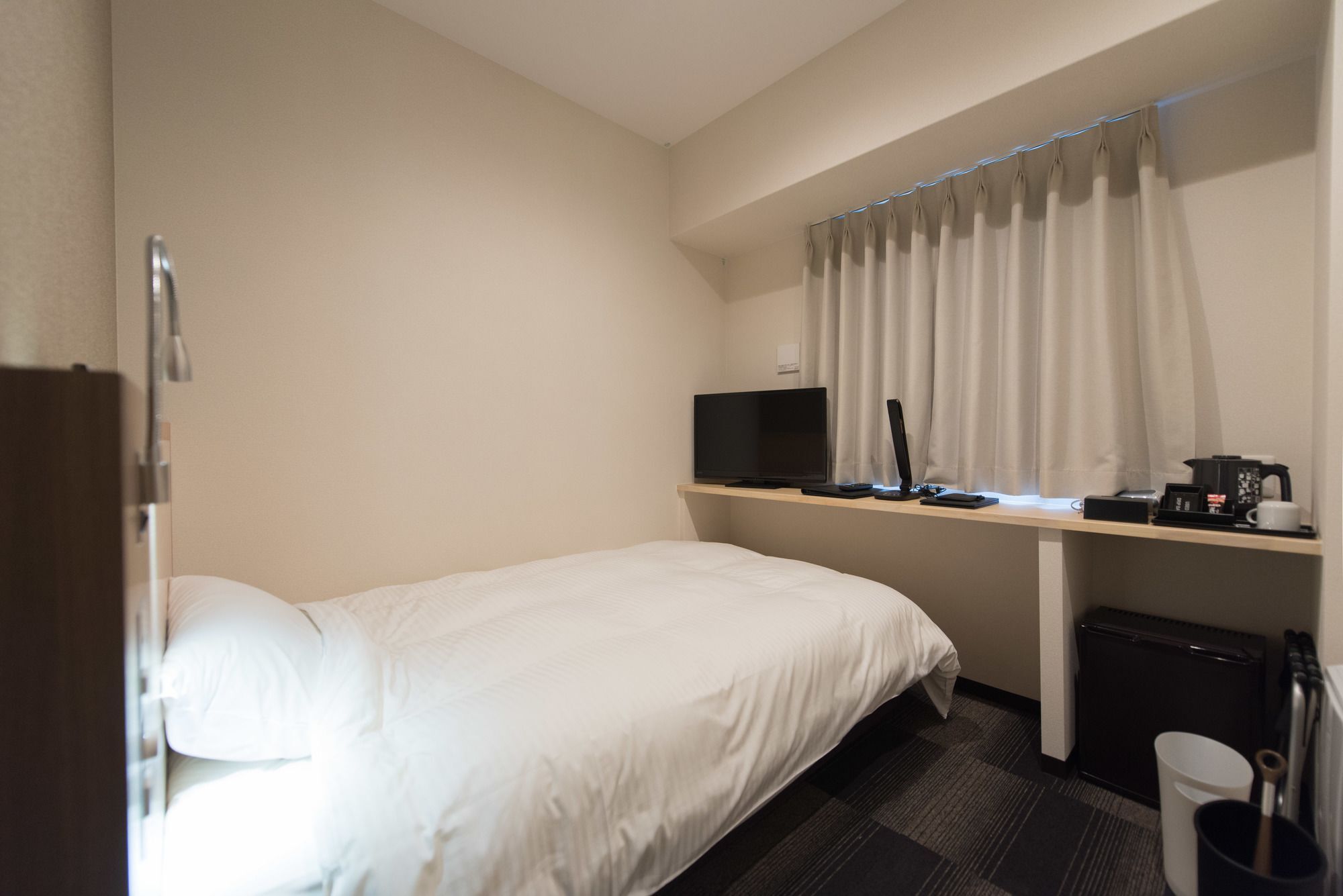 Toyotomi Inn 難波高津 Osaka Exterior photo